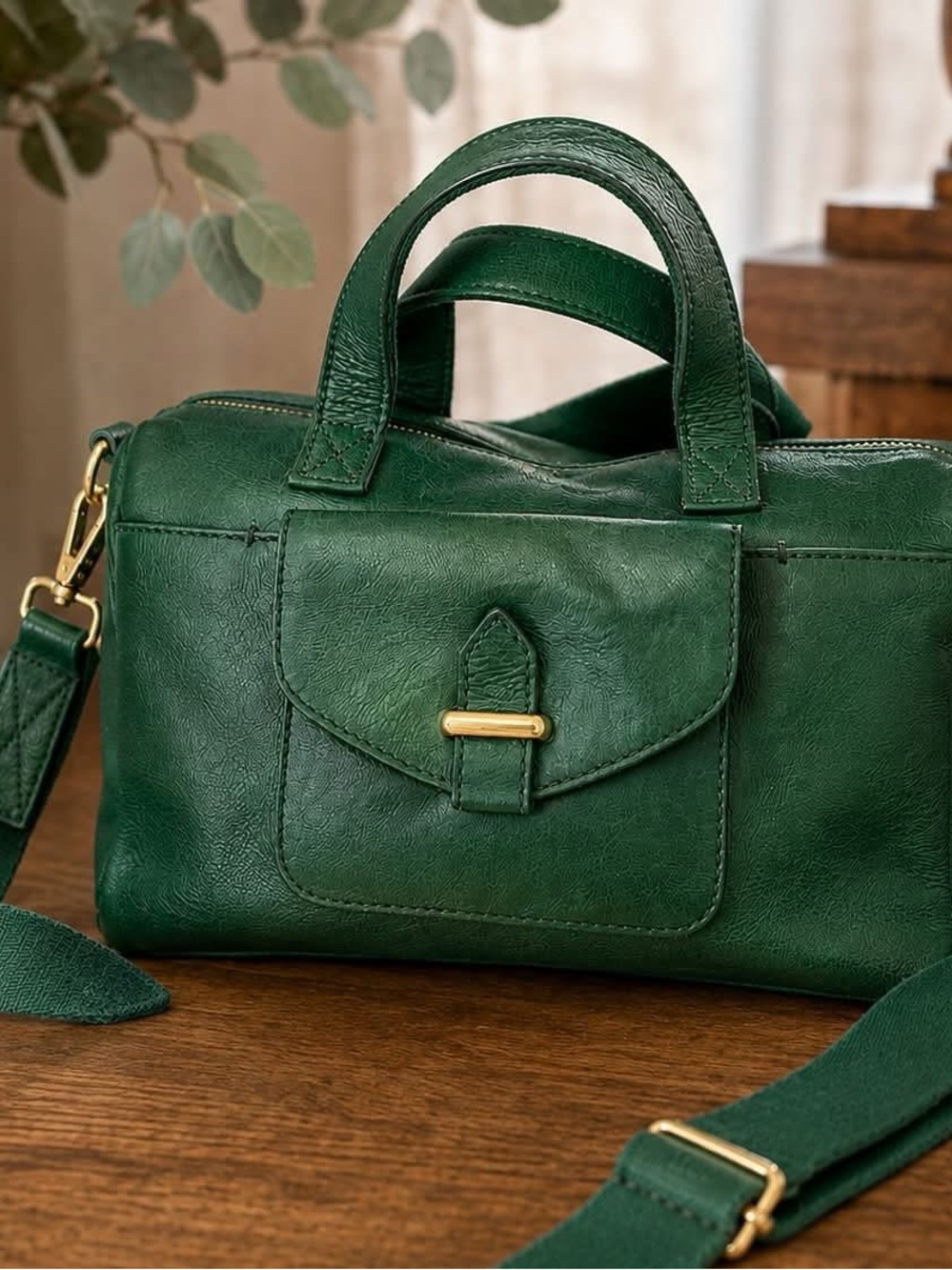 Fossil leather sachel